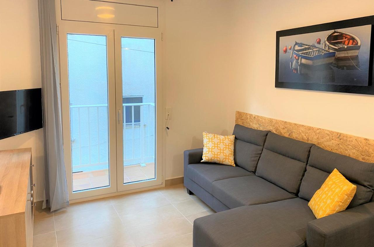 Apartment Centre *